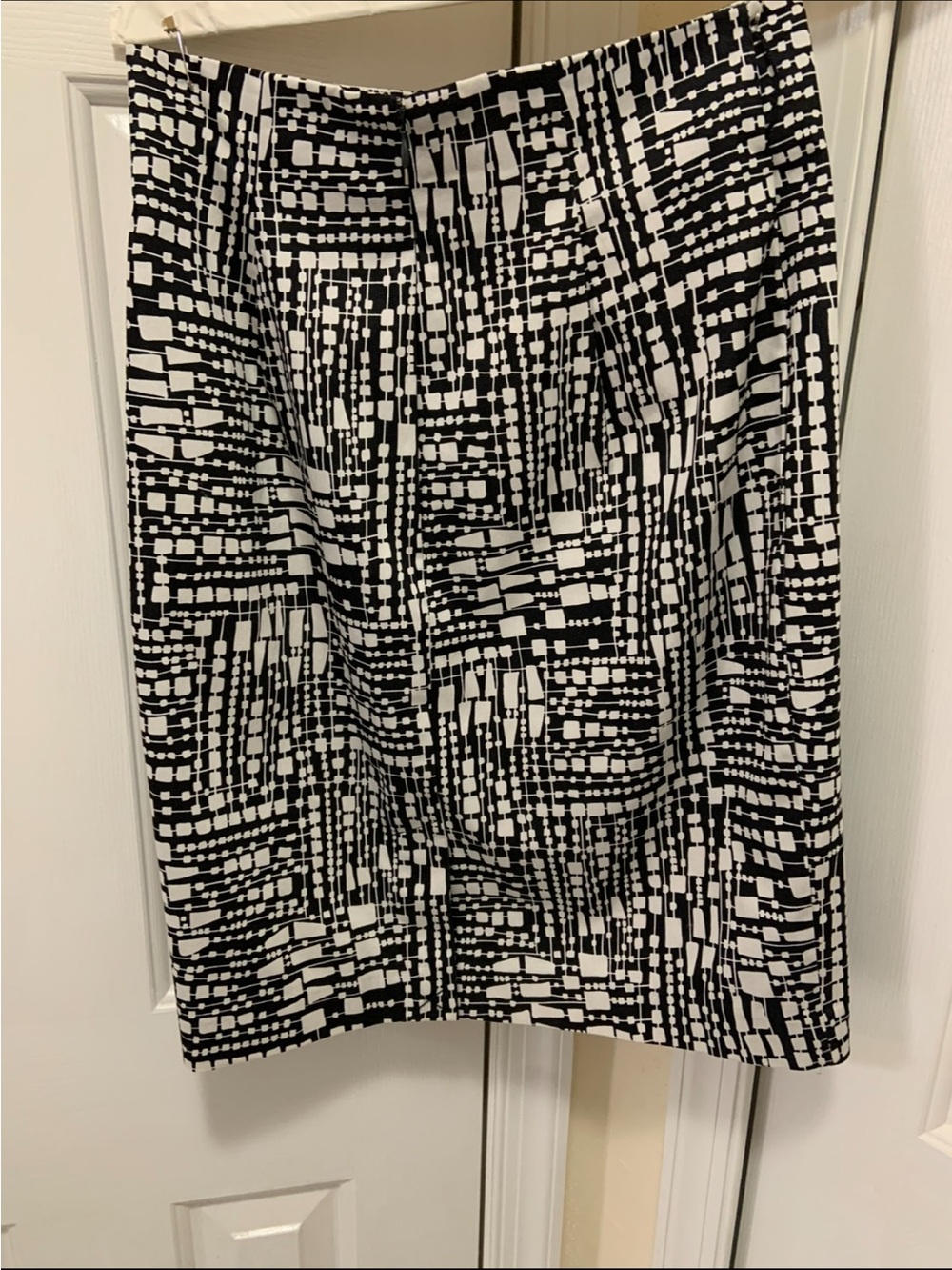 Worthington Black and White Grid-Print Pencil Skirt